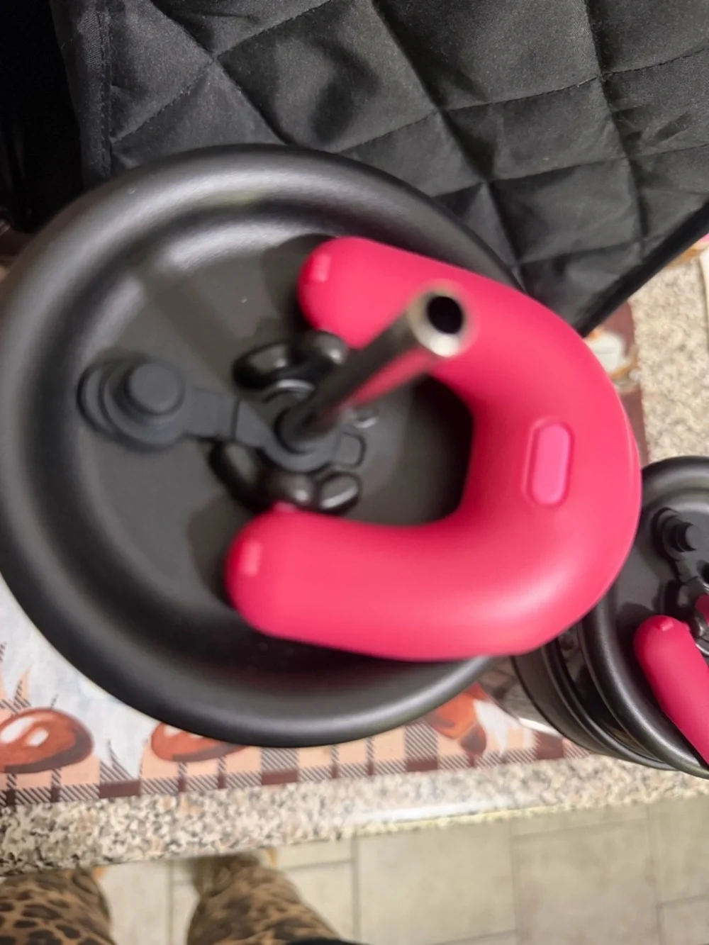 N/A pink black
